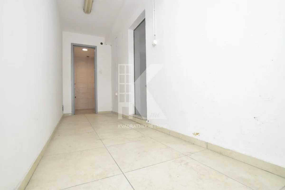 Rent, office space, 155m², Stari Aerodrom, Podgorica