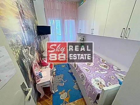 Prodaja, kuća, 280m², Golf Naselje, Beograd - image 8