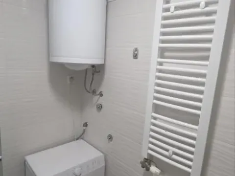 Izdavanje, jednosoban stan, 30m², Rotkvarija, Novi Sad Sve Podlokacije - image 8