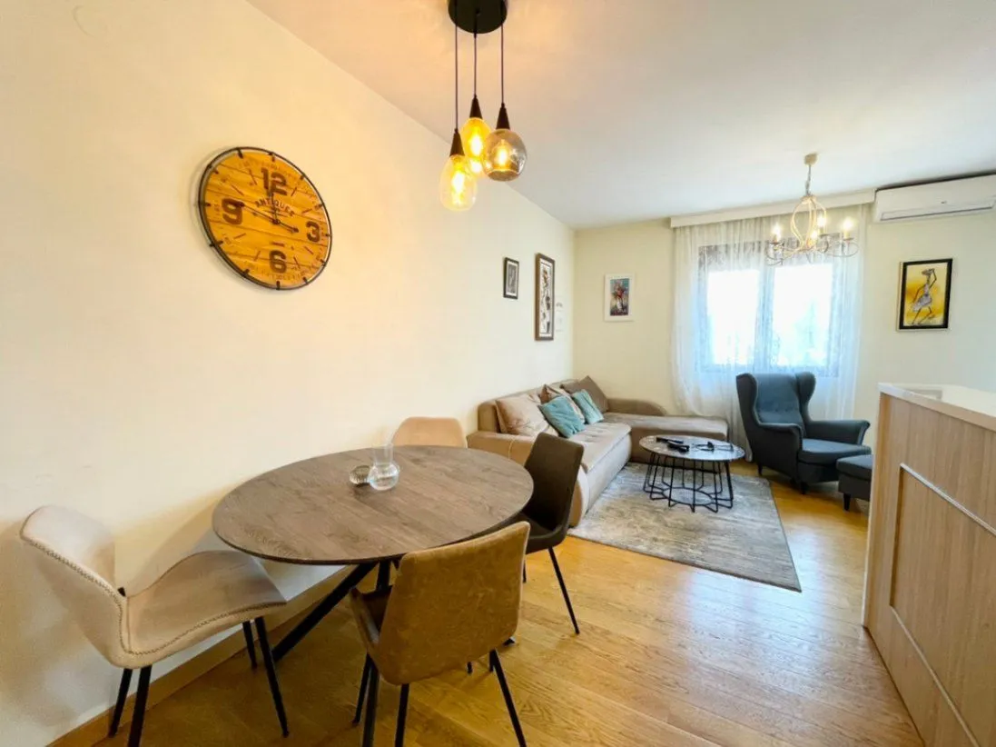 Prodaja, dvosoban stan, 73m², Ljubović, Podgorica