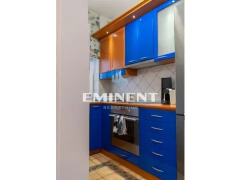 Rent, two bedroom apartment, 52m², Savski Venac, Beograd - image 7