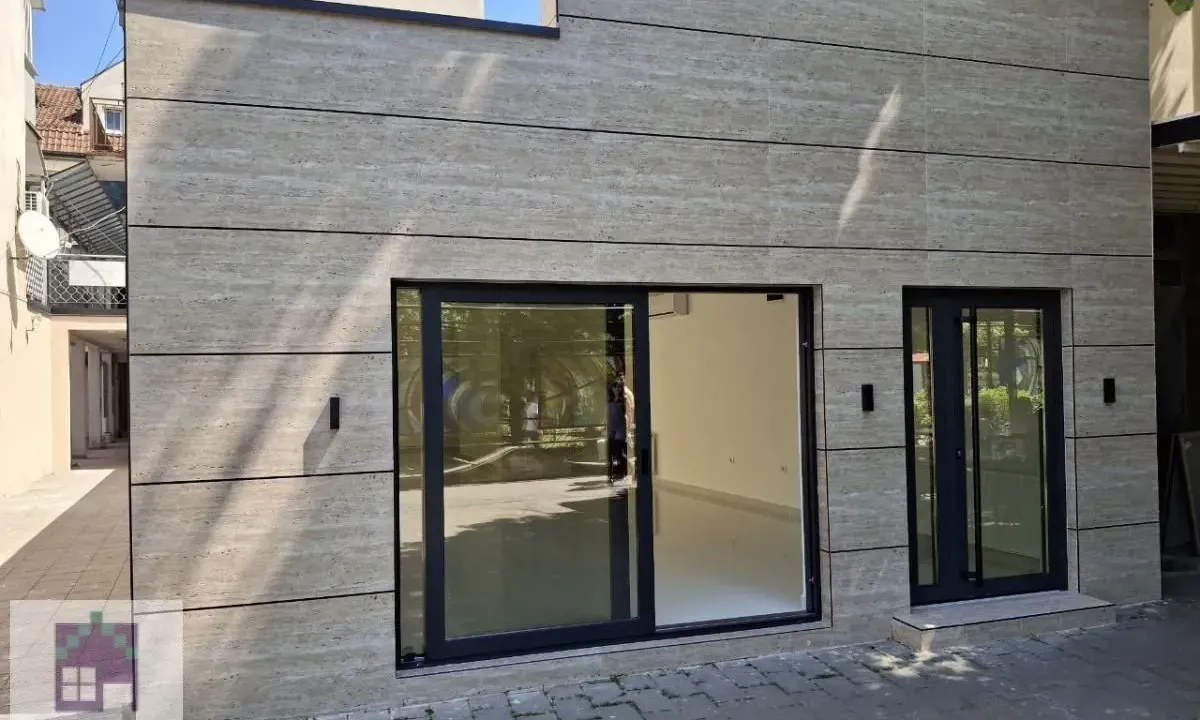 Izdavanje, poslovni prostor, 93m², Obrenovac, Beograd