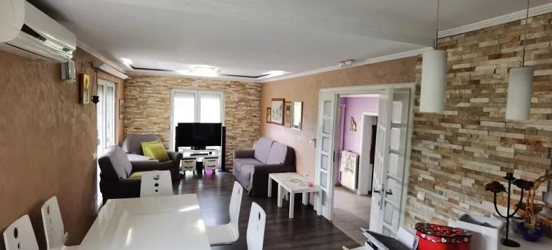 Prodaja, kuća, 345m², Spuž, Danilovgrad