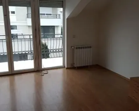 Izdavanje, kuća, 310m², Savski Venac, Beograd - image 12