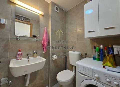 Izdavanje, jednosoban stan, 45m², Centar, Bar - image 12