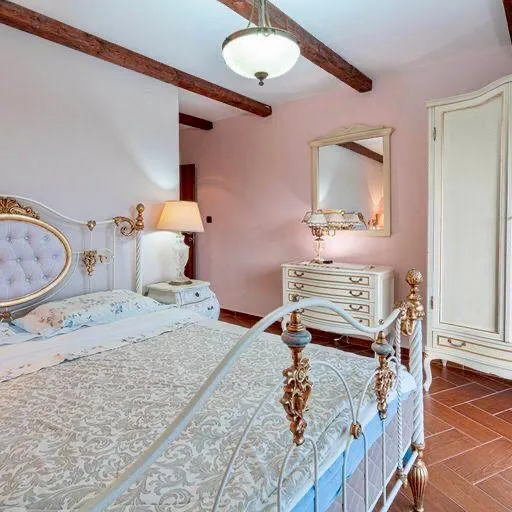 Daily-rent, three bedroom apartment, 300m², Bečići, Budva