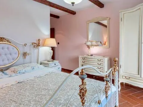 Izdavanje, kuća, 300m², Bečići, Budva - image 17