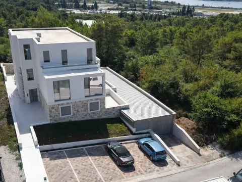 Prodaja, dvosoban stan, 90m², Mrčevac, Tivat - image 10
