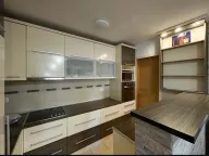 Prodaja, trosoban stan, 103m², Stari Aerodrom, Podgorica - image 5