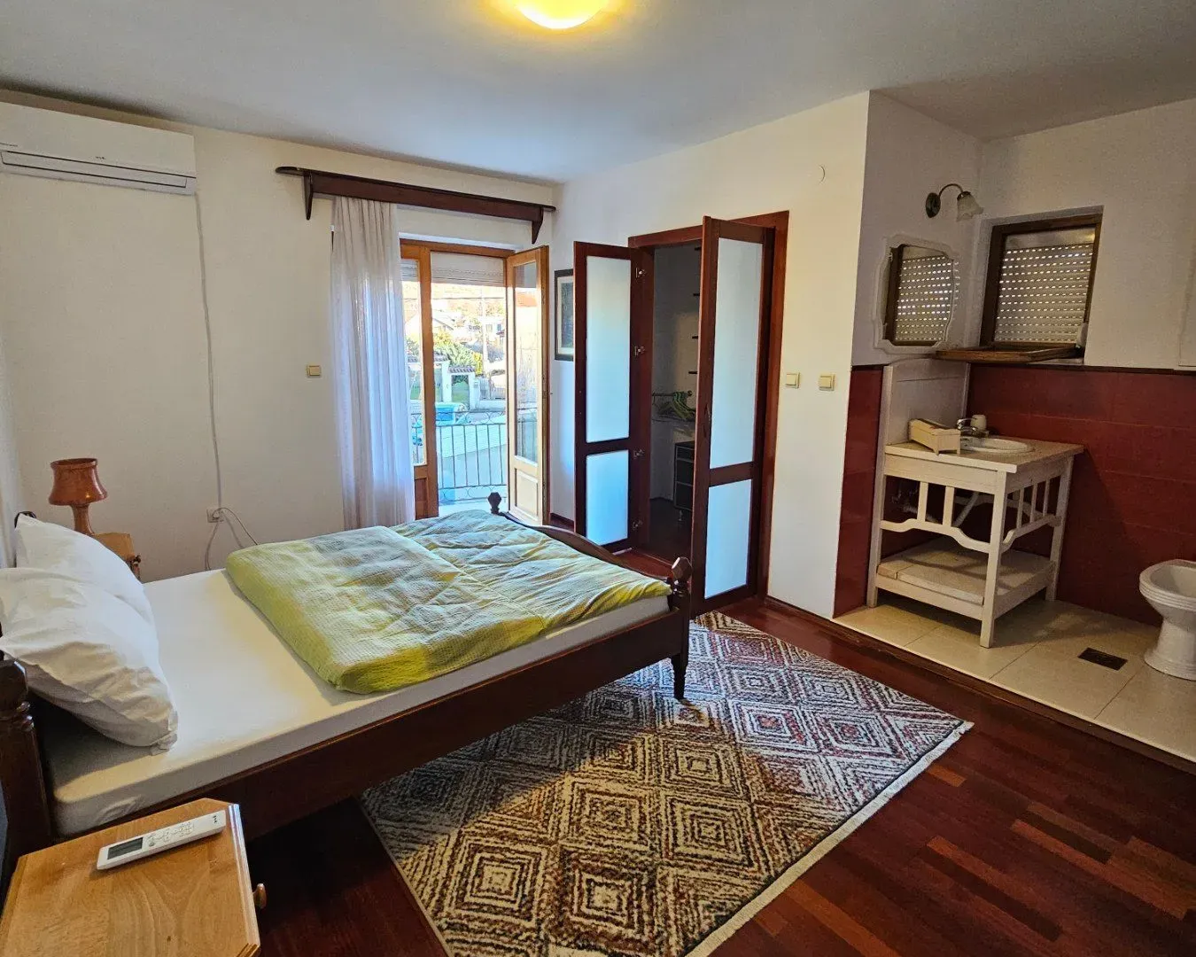 Izdavanje, kuća, 216m², Dalmatinska ulica, Podgorica