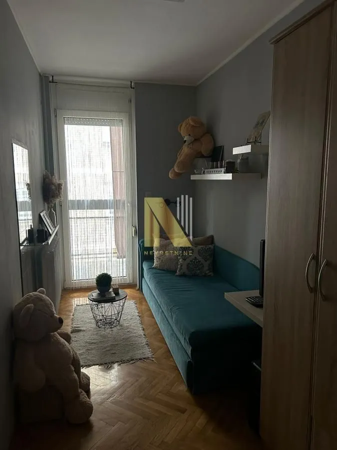 Prodaja, trosoban stan, 104m², Podbara, Novi Sad Sve Podlokacije