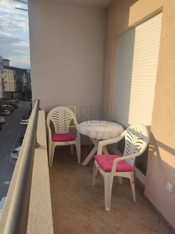 Izdavanje, jednosoban stan, 40m², Zabjelo, Podgorica