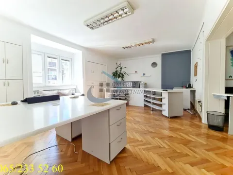 Prodaja, dvosoban stan, 68m², Stari Grad, Beograd - image 1