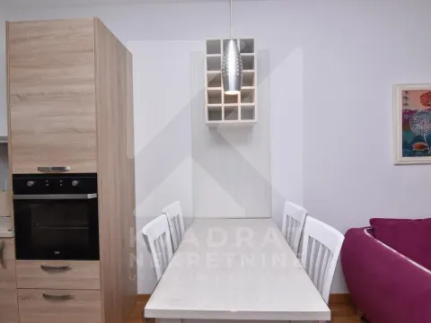 Izdavanje, jednosoban stan, 45m², City Kvart, Podgorica - image 6