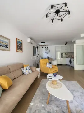 Izdavanje, stan, 83m², Tivat, Crna Gora - image 3
