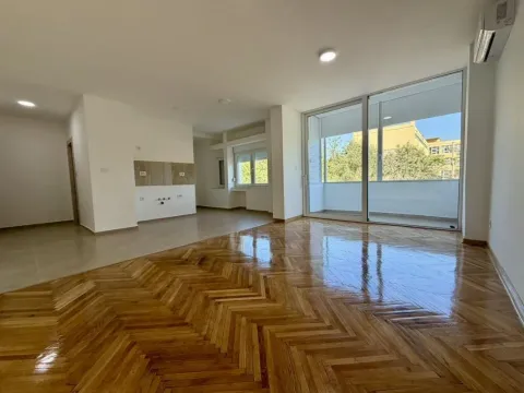 Stan in Preko Morače