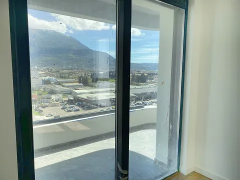 Sale, two bedroom apartment, 74m², Centar, Bar - image 11