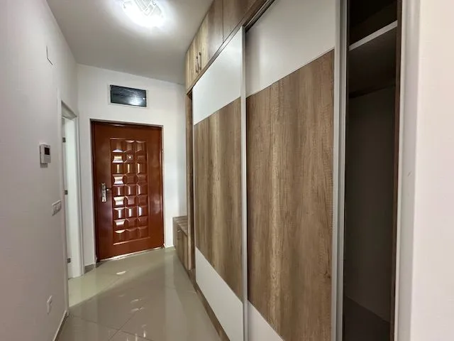 Prodaja, jednosoban stan, 59m², Šušanj, Bar