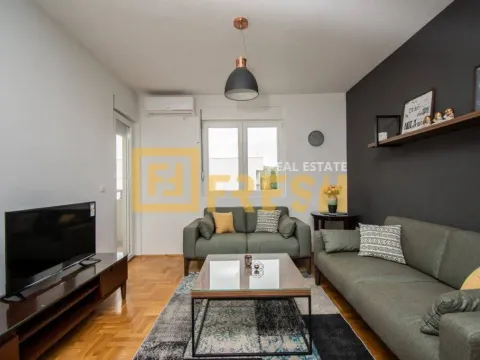 Izdavanje, dvosoban stan, 70m², Donja Gorica, Podgorica - image 9