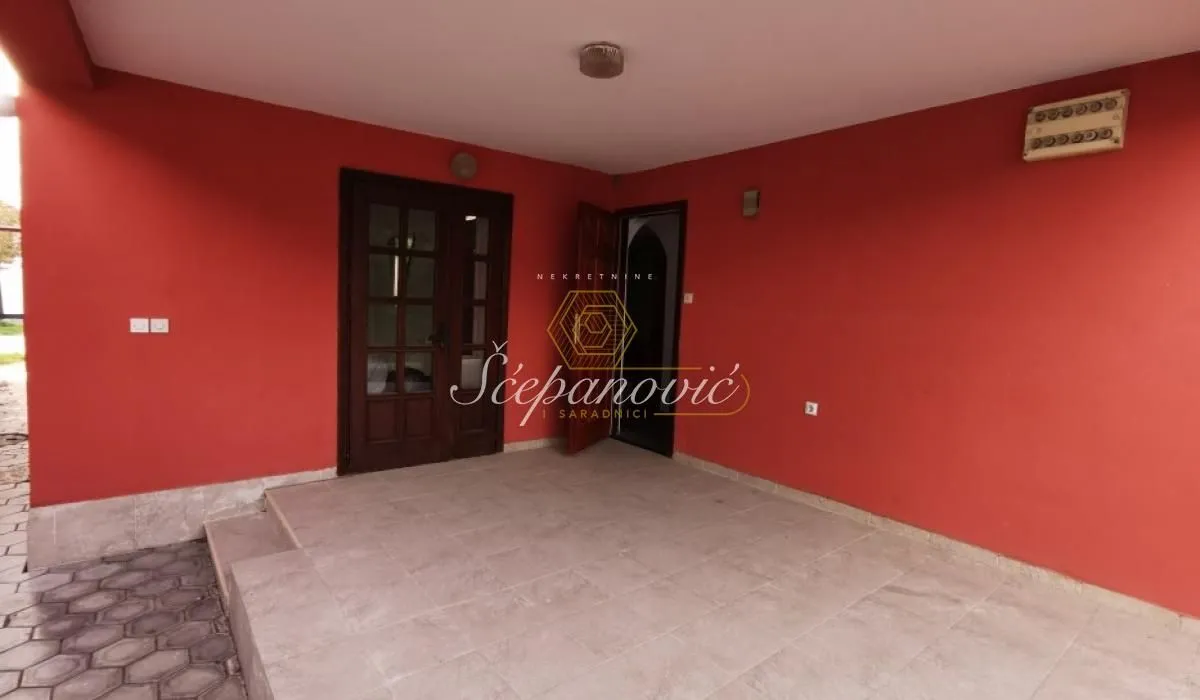 Prodaja, kuća, 111m², Centar, Novi Sad