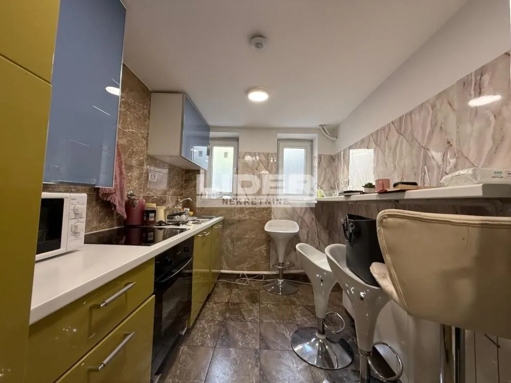 Rent, office space, 320m², Savski Venac, Beograd