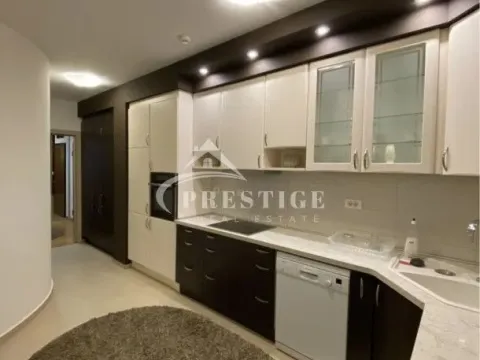 Izdavanje, trosoban stan, 120m², City Kvart, Podgorica - image 6