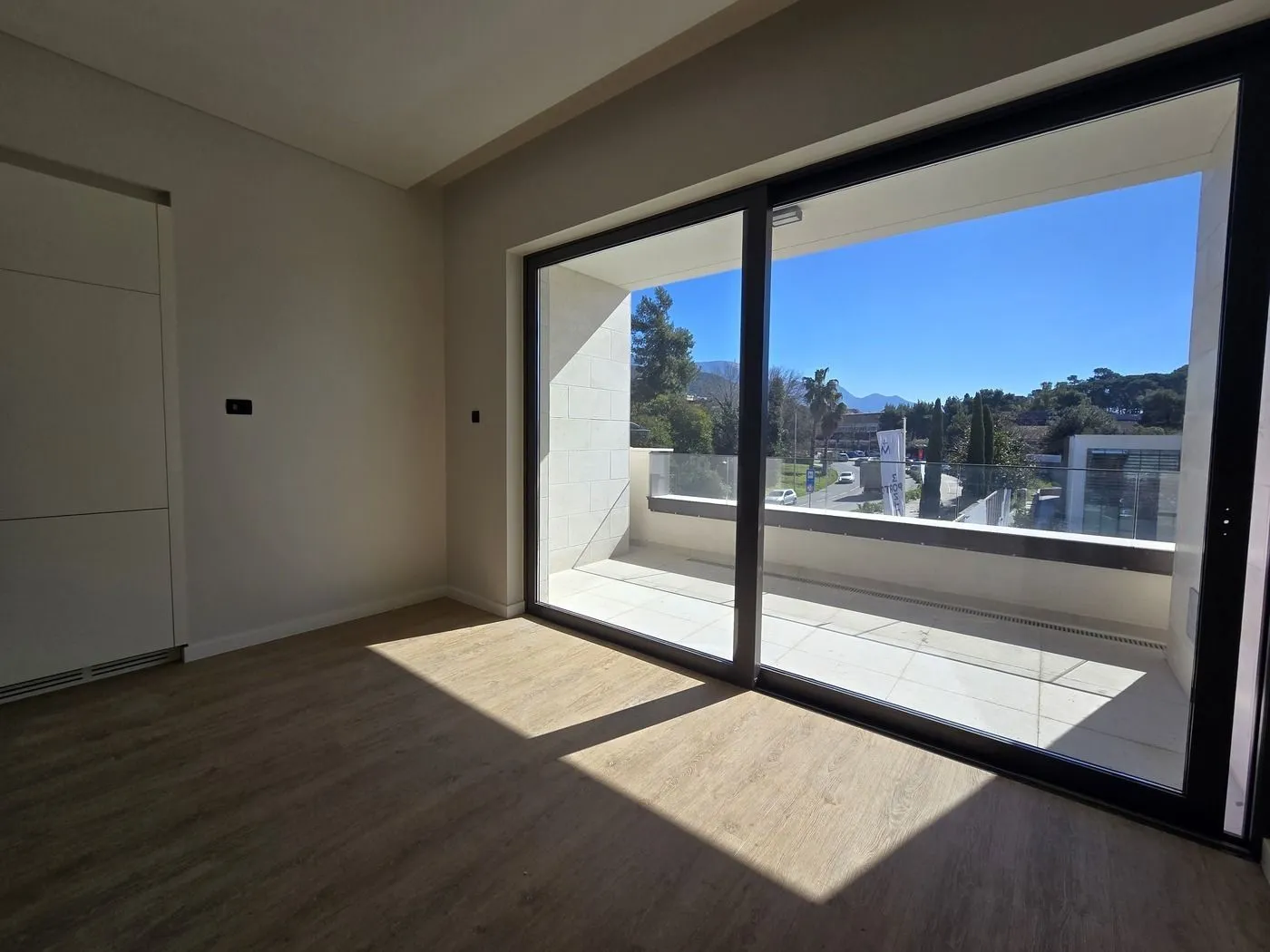 Prodaja, dvosoban stan, 93m², Tivat, Crna Gora