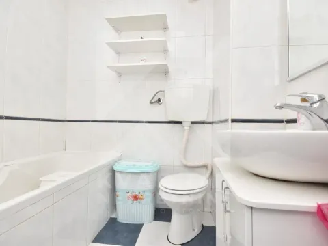 Rent, one bedroom apartment, 62m², Preko Morače, Podgorica - image 11