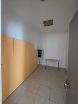 Rent, office space, 128m², Tološka šuma, Podgorica - image 11