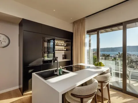 Prodaja, dvosoban stan, 179m², Porto Montenegro, Tivat - image 17