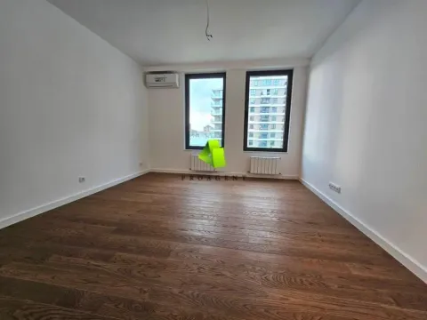 Prodaja, trosoban stan, 130m², Medijana, Niš - image 9