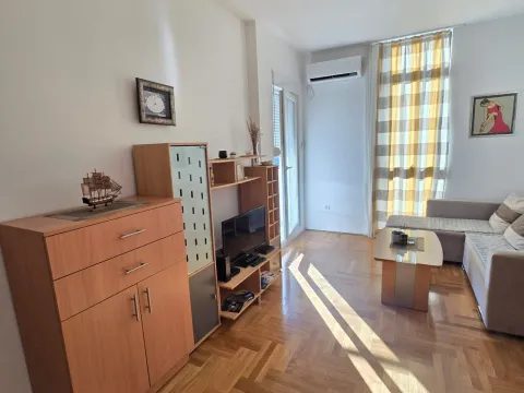 Rent, one bedroom apartment, 46m², Kava, Tivat - image 14