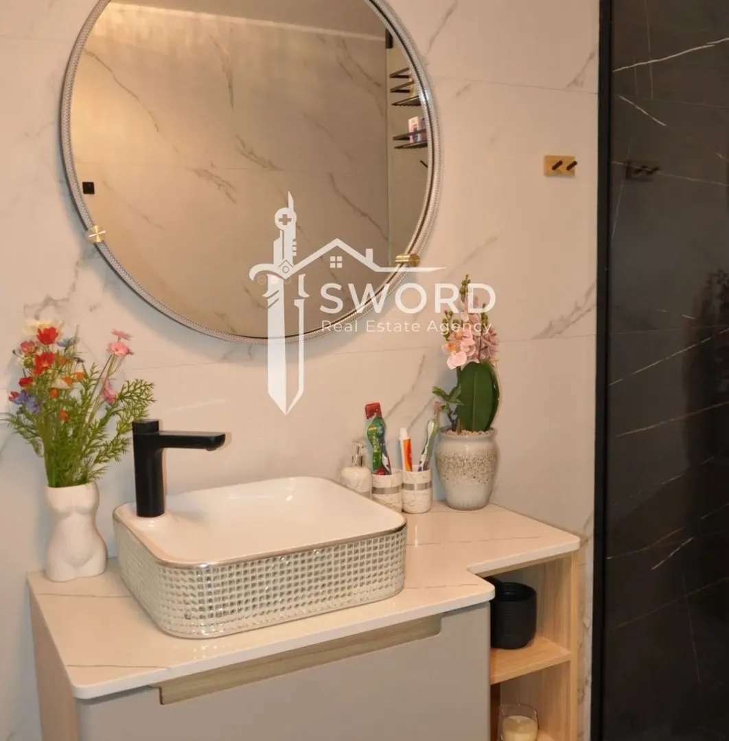 Prodaja, trosoban stan, 110m², Prčanj, Kotor