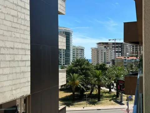Sale, one bedroom apartment, 43m², Budva, Crna Gora - image 7