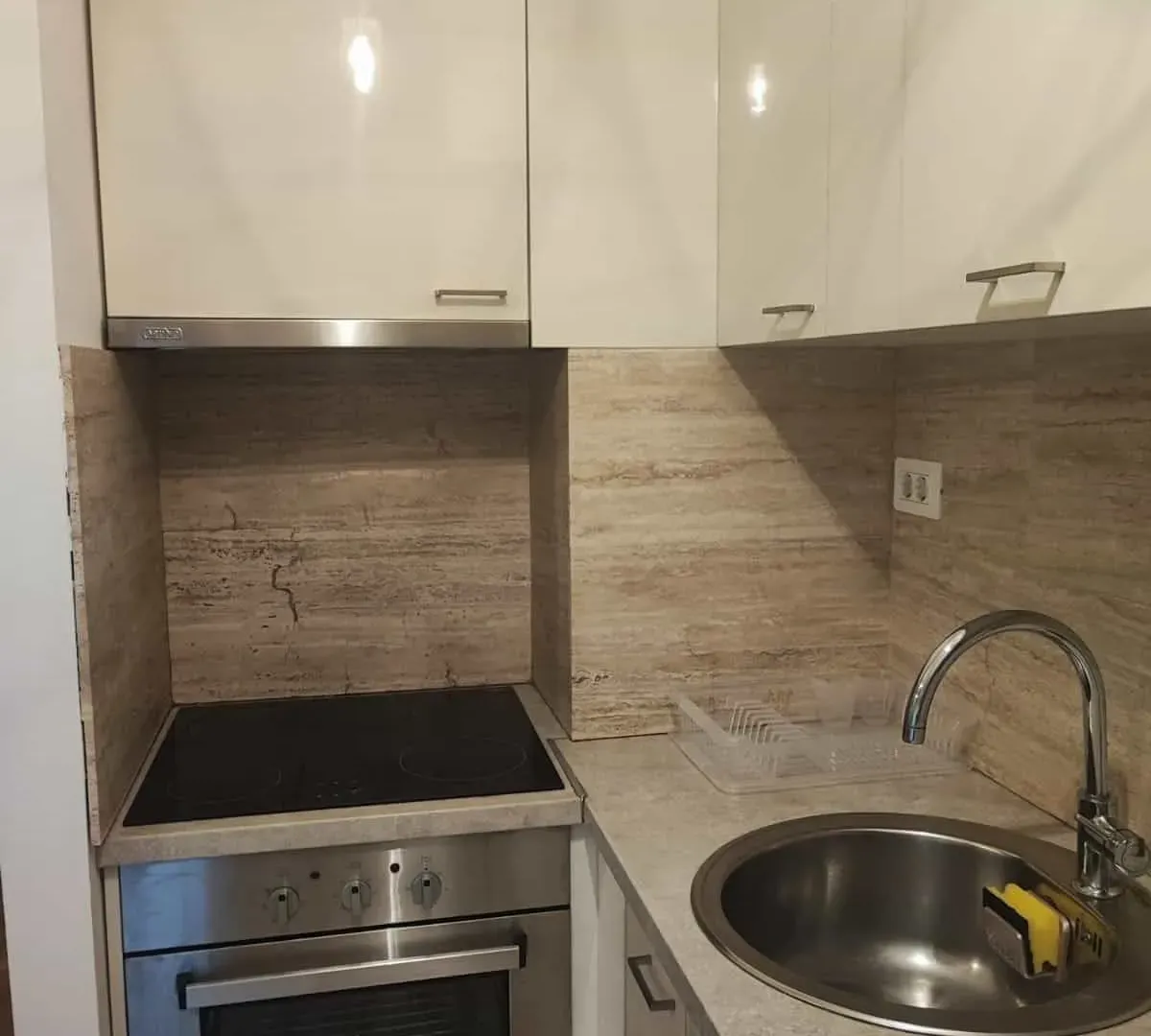 Izdavanje, jednosoban stan, 55m², Zagorič, Podgorica
