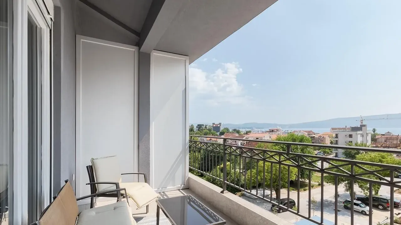 Prodaja, dvosoban stan, 92m², Seljanovo, Tivat