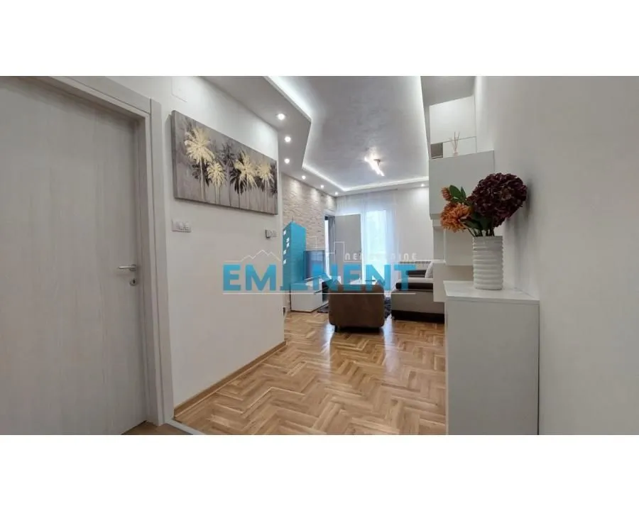 Izdavanje, dvosoban stan, 36m², Lekino Brdo, Voždovac Sve Podlokacije