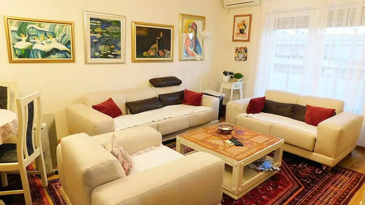 Izdavanje, jednosoban stan, 45m², City Kvart, Podgorica