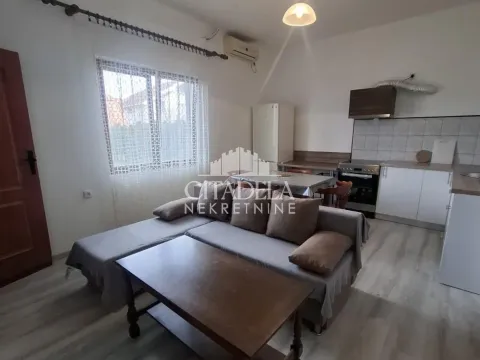 Rent, three bedroom apartment, 51m², Banjica, Voždovac Sve Podlokacije - image 3