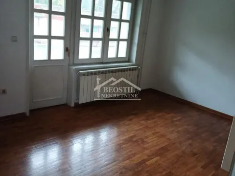 Izdavanje, poslovni prostor, 65m², Šumice, Beograd - image 2