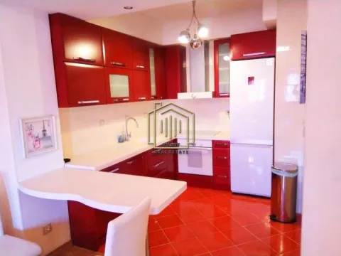 Izdavanje, jednosoban stan, 52m², City Kvart, Podgorica - image 2