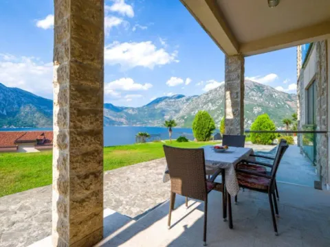 Prodaja, dvosoban stan, 68m², Kostanjica, Kotor - image 3