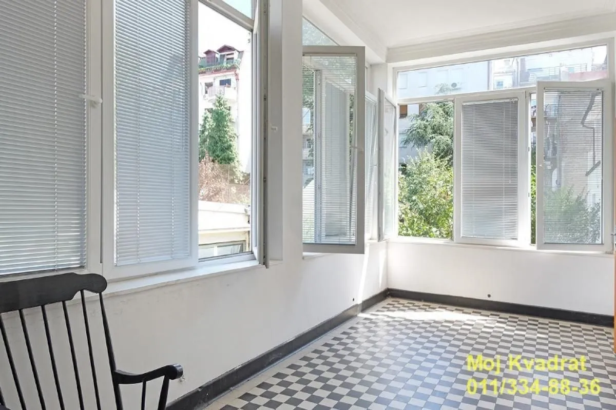 Prodaja, stan, 132m², Vračar Sve Podlokacije, Beograd