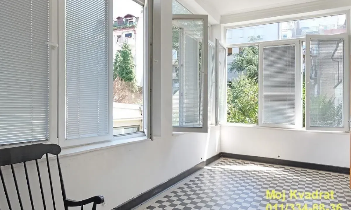 Prodaja, stan, 132m², Vračar Sve Podlokacije, Beograd