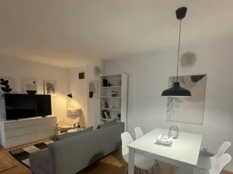 Izdavanje, dvosoban stan, 52m², Slavija, Vračar Sve Podlokacije - image 17