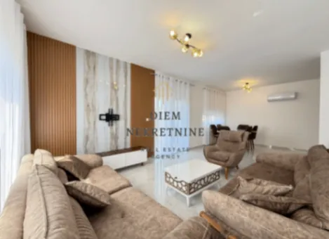 Izdavanje, dvosoban stan, 76m², Central Point, Podgorica - image 10