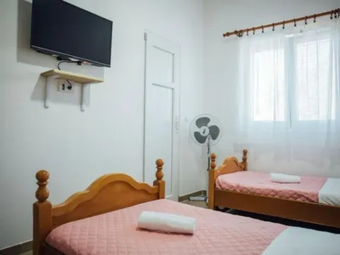 Rent, three bedroom apartment, 100m², Gradiošnica, Tivat - image 6