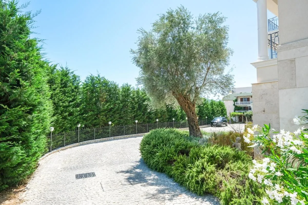 Prodaja, trosoban stan, 166m², Đenovići, Herceg Novi