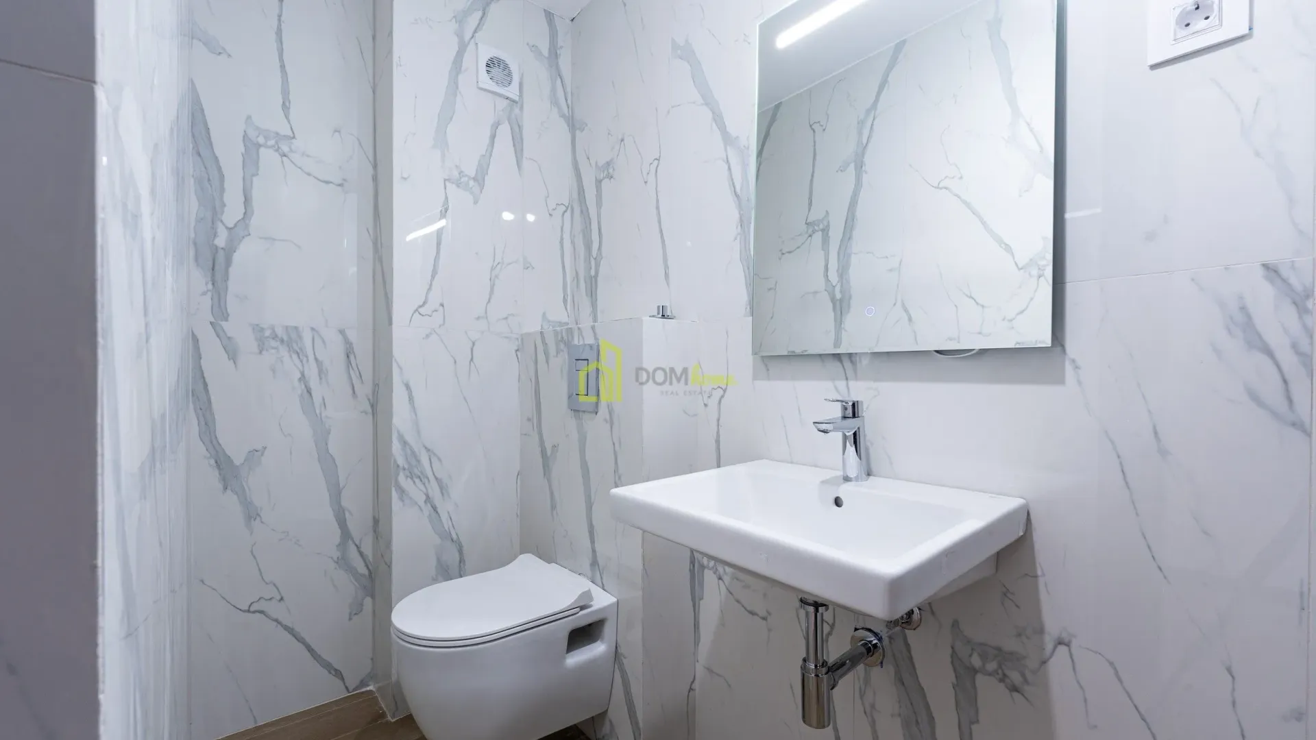 Prodaja, dvosoban stan, 86m², Gorica C, Podgorica