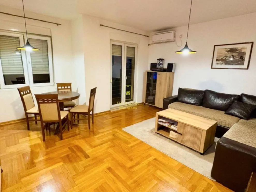 Prodaja, jednosoban stan, 41m², Drač, Podgorica